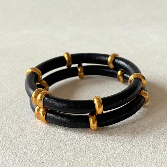 Vintage cuff bracelet CHANEL by Karl Lagerfeld - Picture 13 of 13